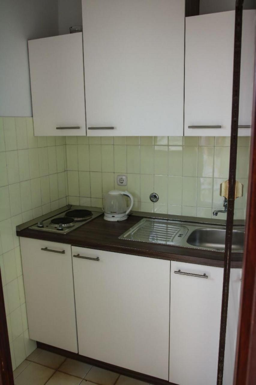 Apartments Zdravko - 150 M From Sandy Beach Duće Exterior foto
